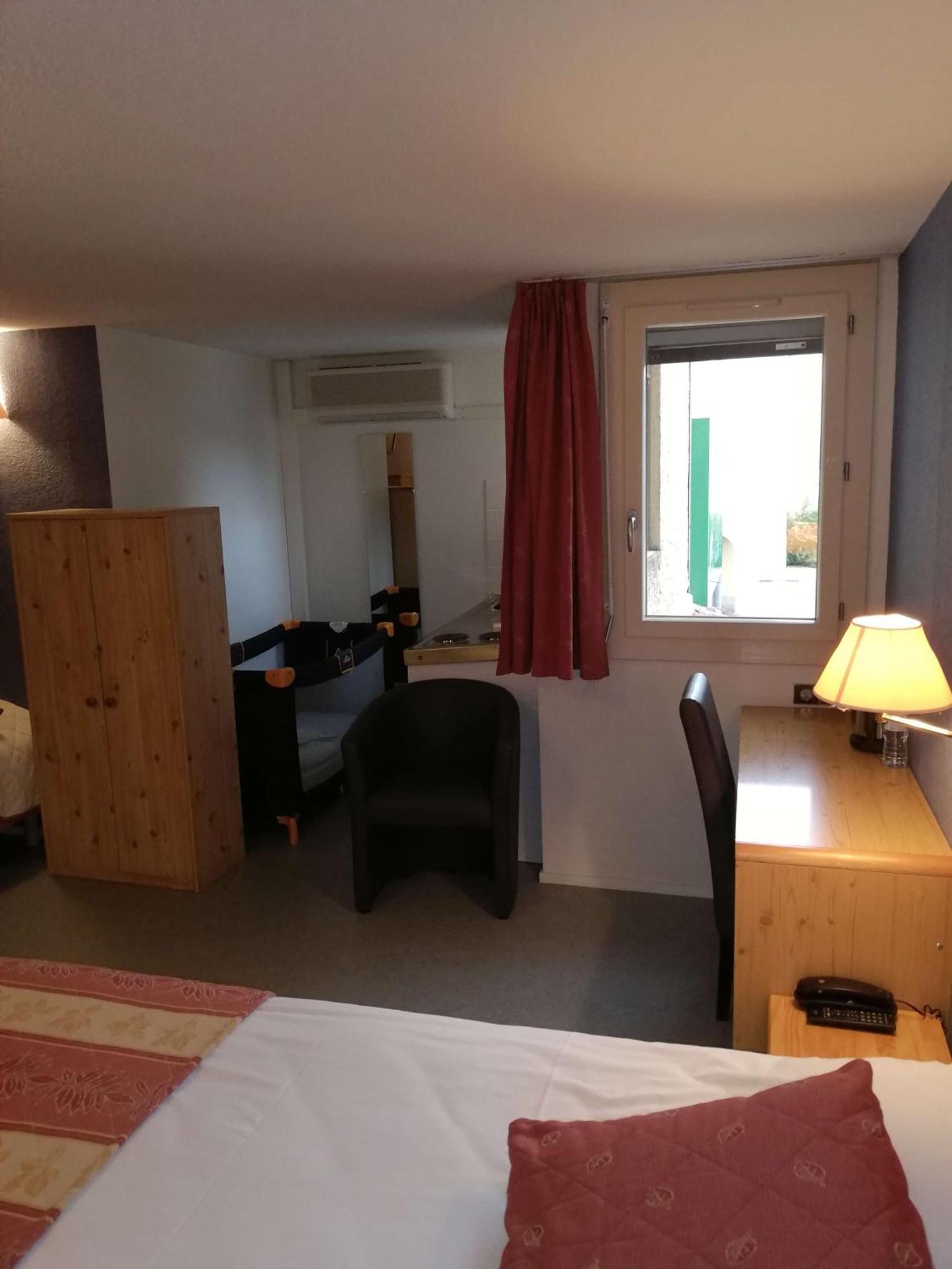 Brit Hotel Vallee Du Lot Fumel Екстер'єр фото